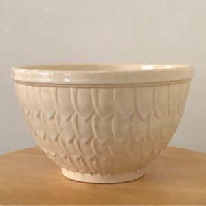 Vintage McCoy Bowl Fish Scale, Artichoke Feather Pottery Mixing Bowl